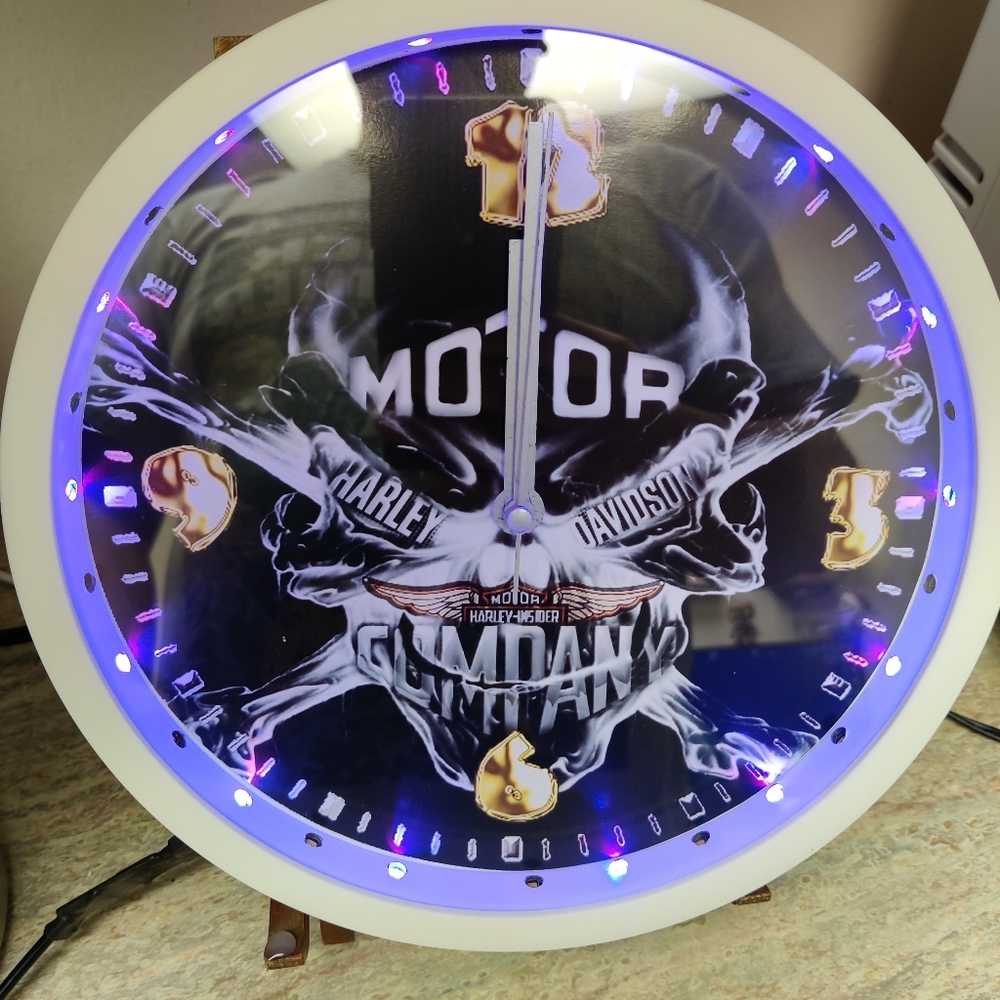 Harley Davidson gentleman skull Wall clock
